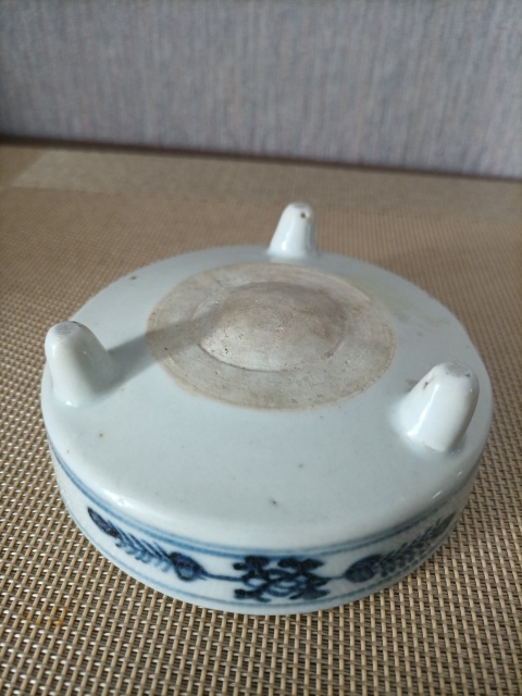 古玩陶瓷清中期.青花三足洗拍賣，當前價格880元
