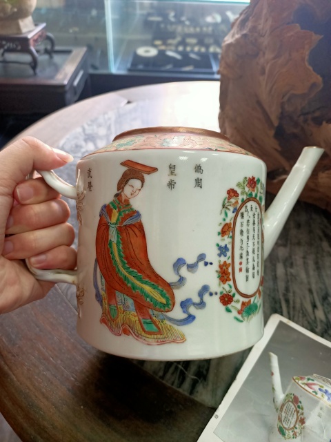 古玩陶瓷晚清粉彩無雙譜壺拍賣，當前價格18888元