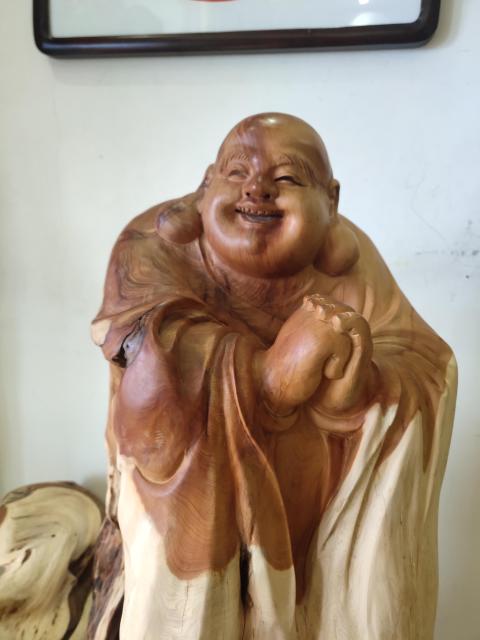 古玩雜項(xiàng)太行崖柏雙色老料恭喜發(fā)財(cái)彌勒佛拍賣,當(dāng)前價(jià)格6666元