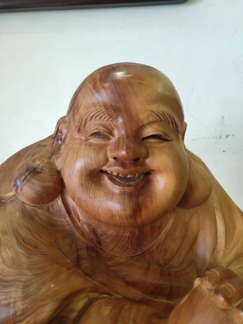 古玩雜項(xiàng)太行崖柏雙色老料恭喜發(fā)財(cái)彌勒佛拍賣,當(dāng)前價(jià)格6666元