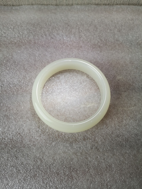 古玩玉器和田玉扁鐲子拍賣,當前價格850元