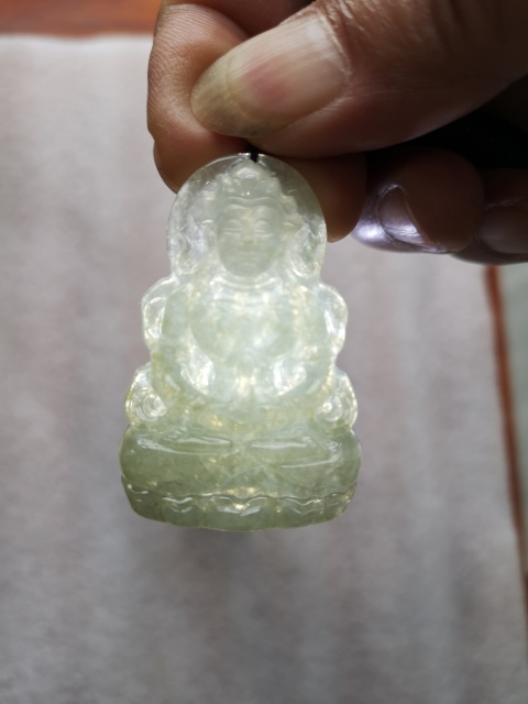 古玩玉器翡翠觀音拍賣(mài)，當(dāng)前價(jià)格850元