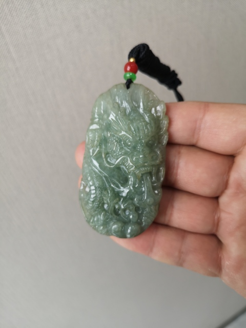 古玩玉器龍牌子拍賣(mài)，當(dāng)前價(jià)格1500元