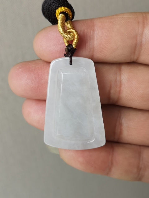 古玩玉器山水牌子拍賣，當前價格680元