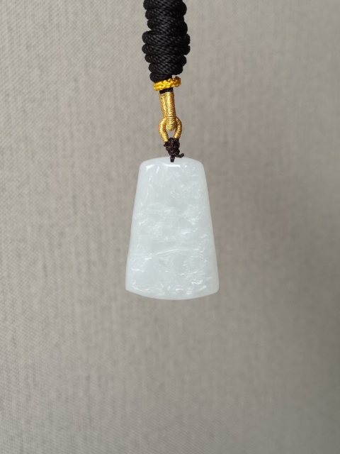 古玩玉器山水牌子拍賣，當前價格680元