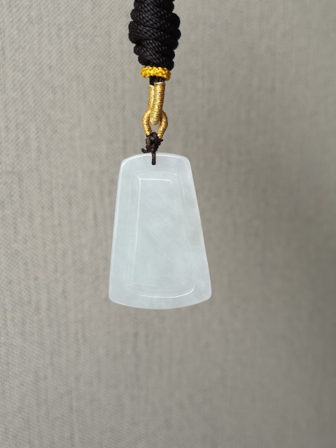 古玩玉器山水牌子拍賣，當前價格680元