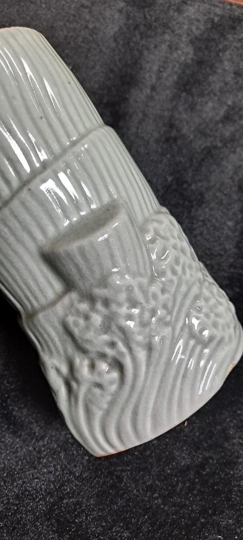 古玩陶瓷民國青釉仿生筆筒拍賣,當前價格1200元