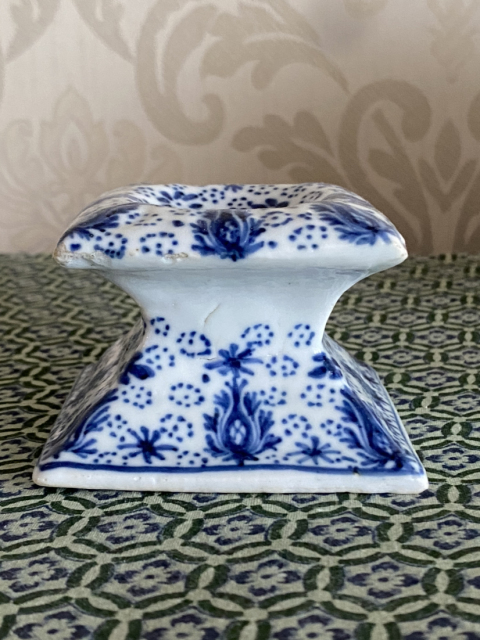 古玩陶瓷(精品)清中.青花花卉紋指舔拍賣,當前價格6580元