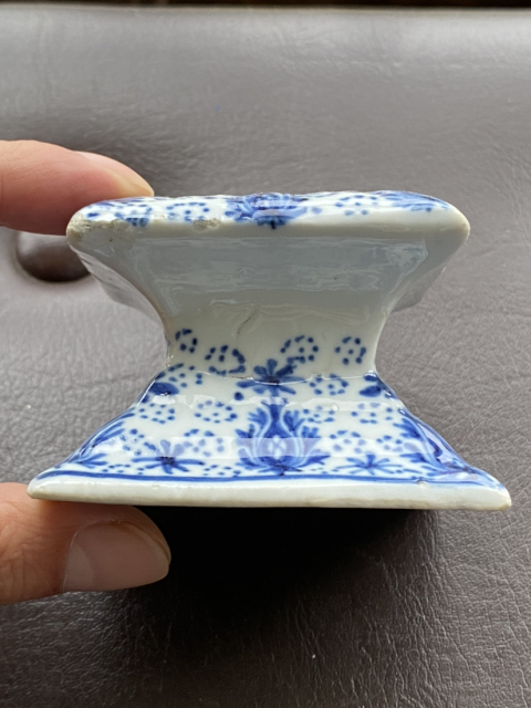 古玩陶瓷(精品)清中.青花花卉紋指舔拍賣,當前價格6580元
