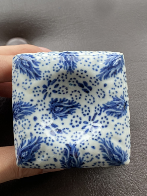 古玩陶瓷(精品)清中.青花花卉紋指舔拍賣,當前價格6580元