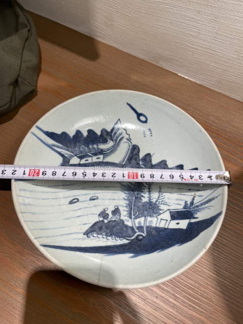古玩陶瓷清乾隆精品青花人物山水盤(pán)拍賣,當(dāng)前價(jià)格1500元