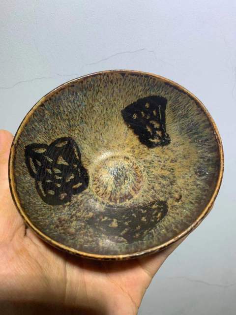 古玩陶瓷吉州窯貼花盞拍賣,當前價格1元