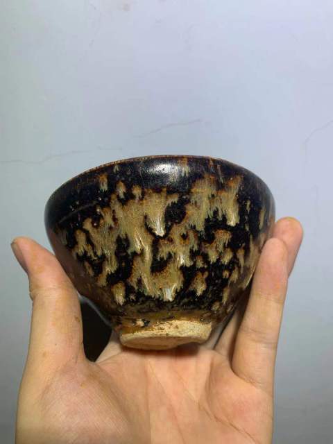 古玩陶瓷吉州窯貼花盞拍賣,當前價格1元