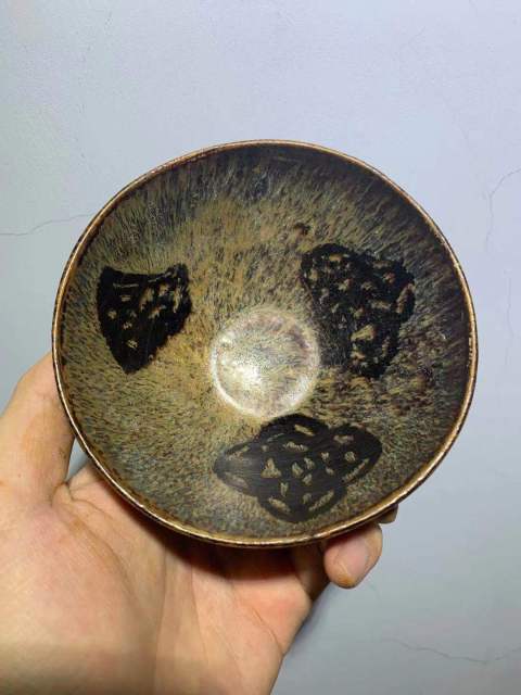 古玩陶瓷吉州窯貼花盞拍賣,當前價格1元