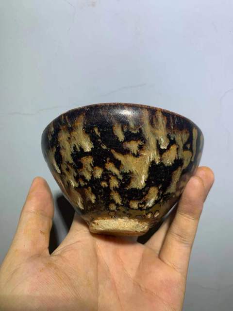 古玩陶瓷吉州窯貼花盞拍賣,當前價格1元