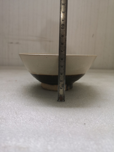 古玩陶瓷磁州窯白釉碗拍賣,當前價格480元