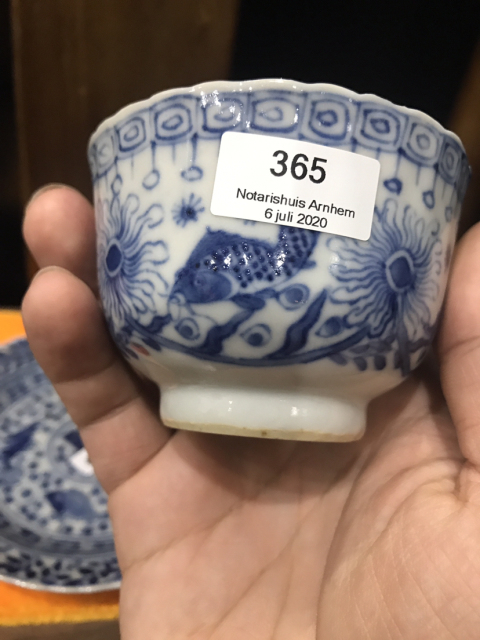 古玩陶瓷（精品款）晚清--魚藻紋青花花口杯碟套拍賣，當前價格3800元