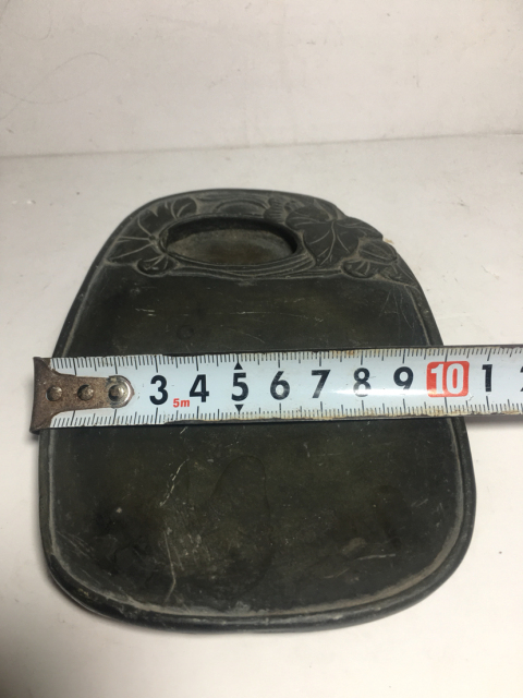 古玩雜項精美荷花紋硯臺拍賣,當前價格1888元