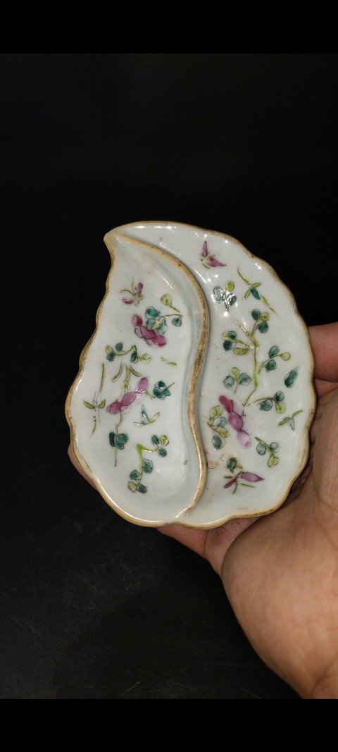 古玩陶瓷清晚期粉彩花碟紋樹葉型洗拍賣，當前價格1680元