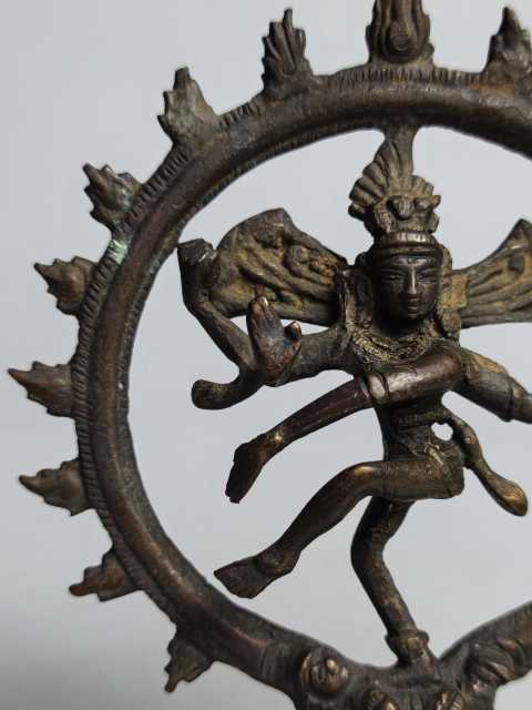 古玩陶瓷晚清民國(guó)黃銅藝術(shù)造像拍賣,當(dāng)前價(jià)格1000元