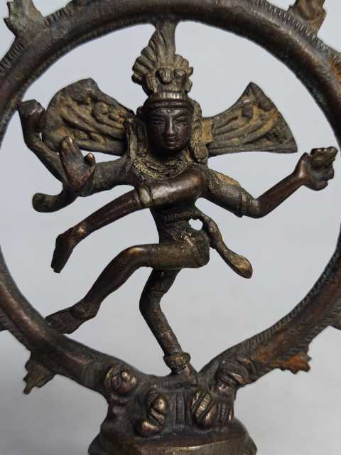 古玩陶瓷晚清民國(guó)黃銅藝術(shù)造像拍賣,當(dāng)前價(jià)格1000元