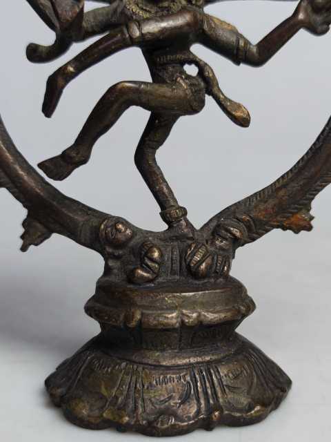 古玩陶瓷晚清民國(guó)黃銅藝術(shù)造像拍賣,當(dāng)前價(jià)格1000元