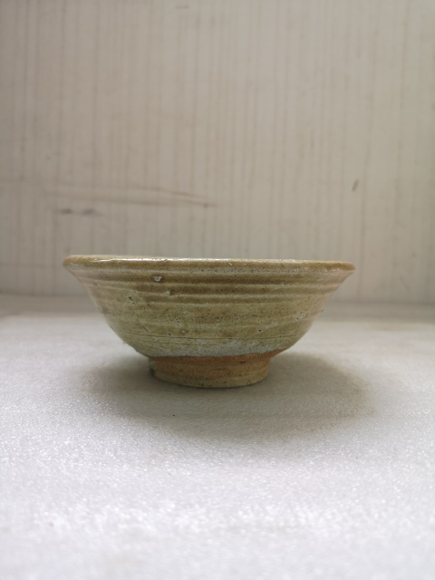 古玩陶瓷福建窯口青瓷唇口碗拍賣，當前價格580元