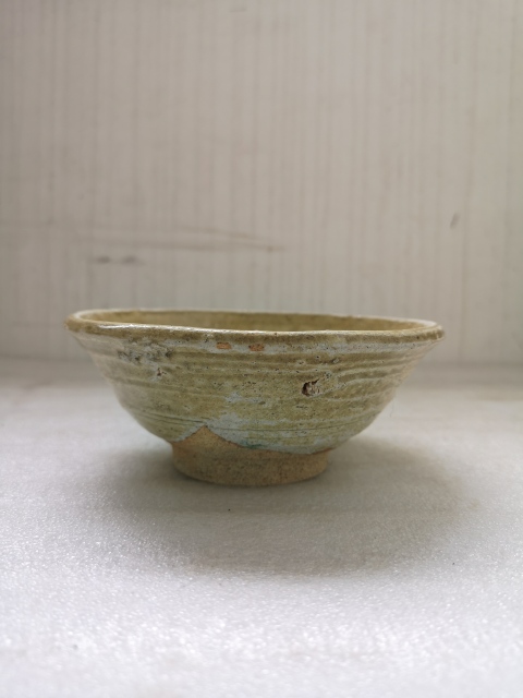 古玩陶瓷福建窯口青瓷唇口碗拍賣，當前價格580元