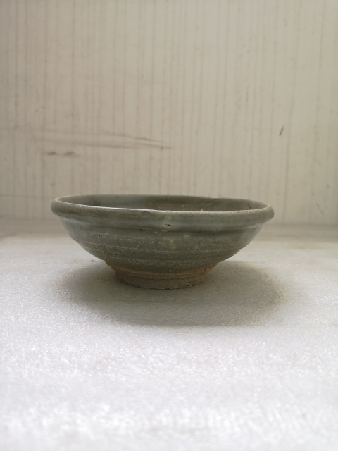 古玩陶瓷龍泉系青瓷碗拍賣,當前價格580元