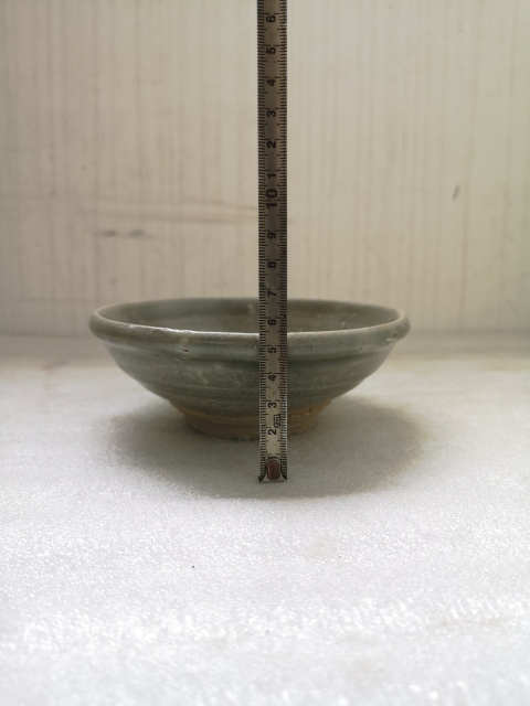 古玩陶瓷龍泉系青瓷碗拍賣,當前價格580元