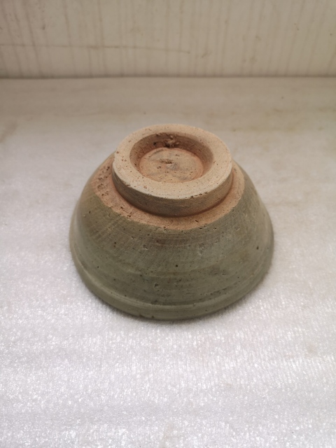 古玩陶瓷龍泉系青瓷唇口碗拍賣,當前價格550元