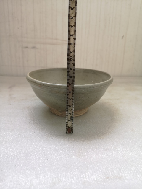 古玩陶瓷龍泉系青瓷唇口碗拍賣,當前價格550元