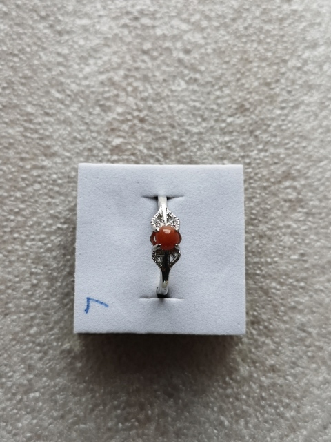 古玩玉器翡翠戒指拍賣，當前價格168元