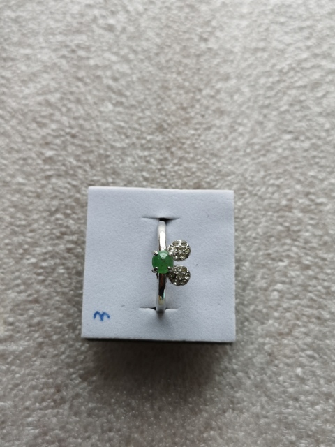 古玩玉器翡翠戒指拍賣，當前價格298元
