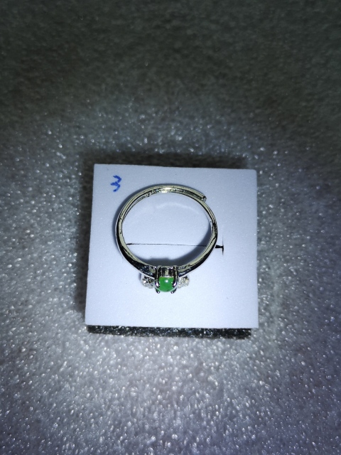 古玩玉器翡翠戒指拍賣，當前價格298元