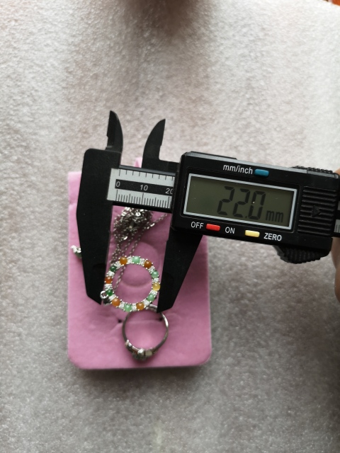 古玩玉器翡翠首飾套裝拍賣，當前價格550元
