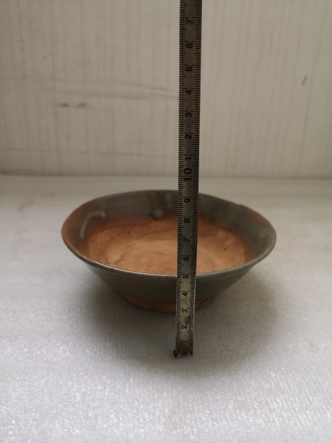 古玩陶瓷龍泉系青瓷碗拍賣,當前價格350元