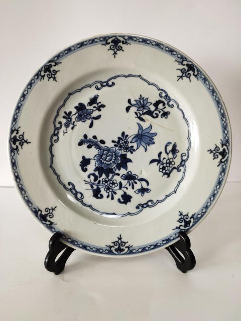 古玩陶瓷清早期-折枝花卉紋青花盤拍賣,當前價格1999元