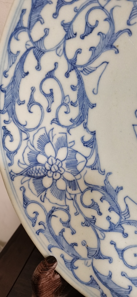 古玩陶瓷淡描青花花卉紋盤拍賣，當(dāng)前價(jià)格3000元