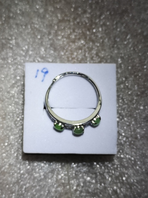 古玩玉器翡翠戒指拍賣，當(dāng)前價(jià)格168元