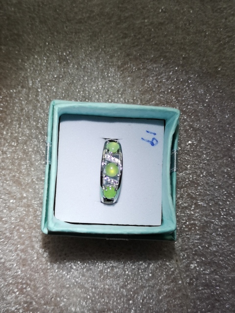 古玩玉器翡翠戒指拍賣，當(dāng)前價(jià)格168元