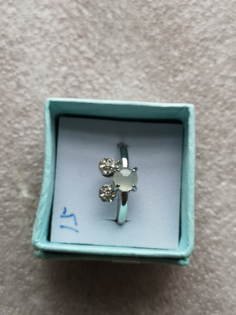 古玩玉器翡翠戒指拍賣,當(dāng)前價格150元