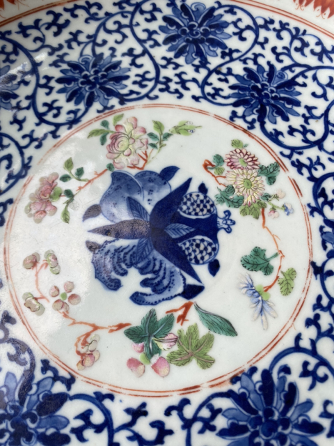 古玩陶瓷青花加粉彩三多紋盤拍賣,當前價格14600元