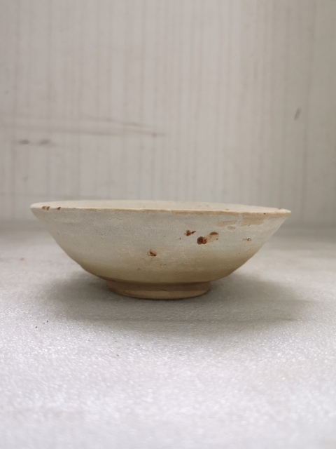古玩陶瓷磁州窯白釉碗拍賣(mài)，當(dāng)前價(jià)格168元