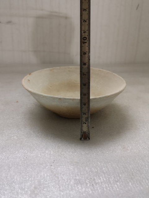 古玩陶瓷磁州窯白釉碗拍賣(mài)，當(dāng)前價(jià)格168元