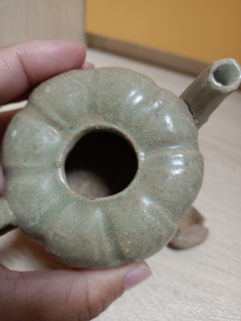 古玩陶瓷元代?瓜棱執(zhí)壺形水滴拍賣，當(dāng)前價(jià)格1580元