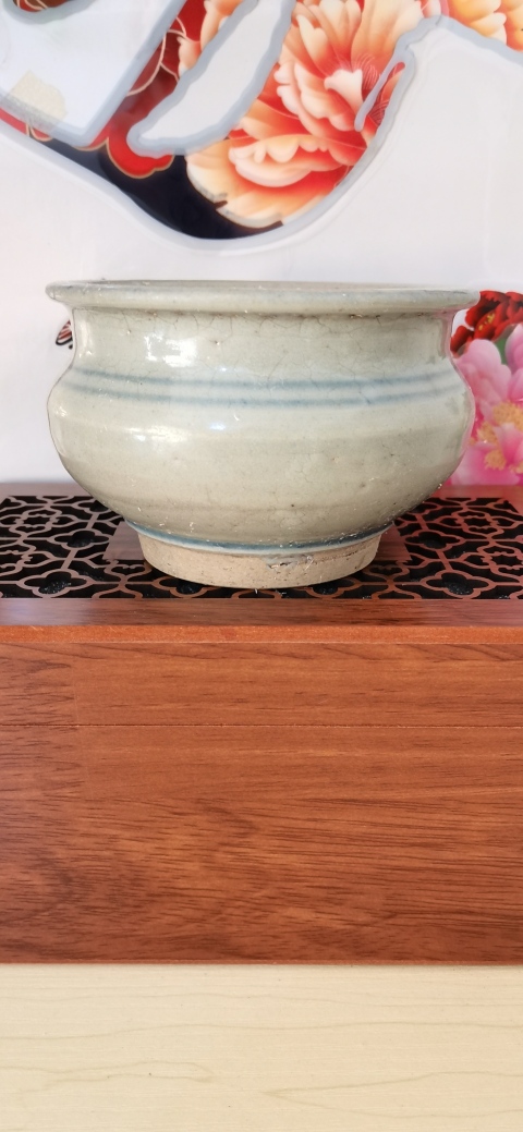 古玩陶瓷圈足缽式香爐拍賣,當前價格1200元