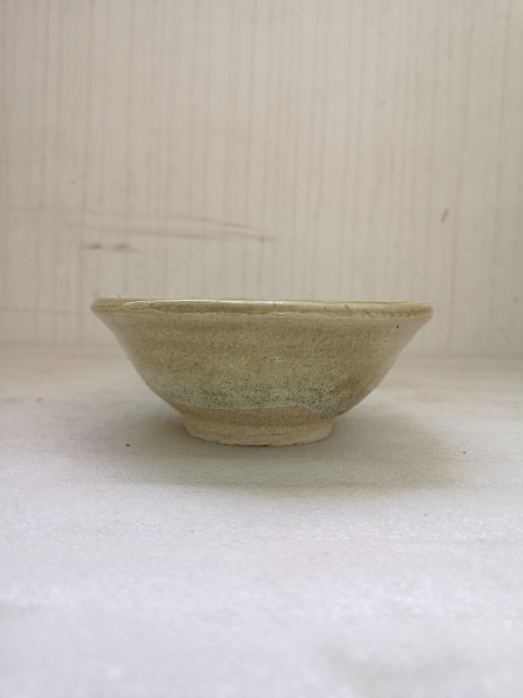 古玩陶瓷福建窯口青瓷唇口碗拍賣,當前價格550元