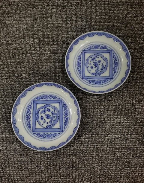 古玩陶瓷【精美夔龍盤】晚清民國青花夔龍盤一對拍賣,當(dāng)前價格1元