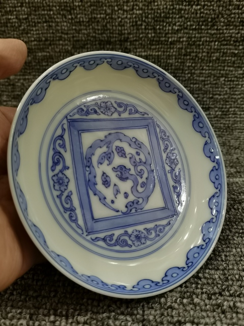 古玩陶瓷【精美夔龍盤】晚清民國青花夔龍盤一對拍賣,當(dāng)前價格1元